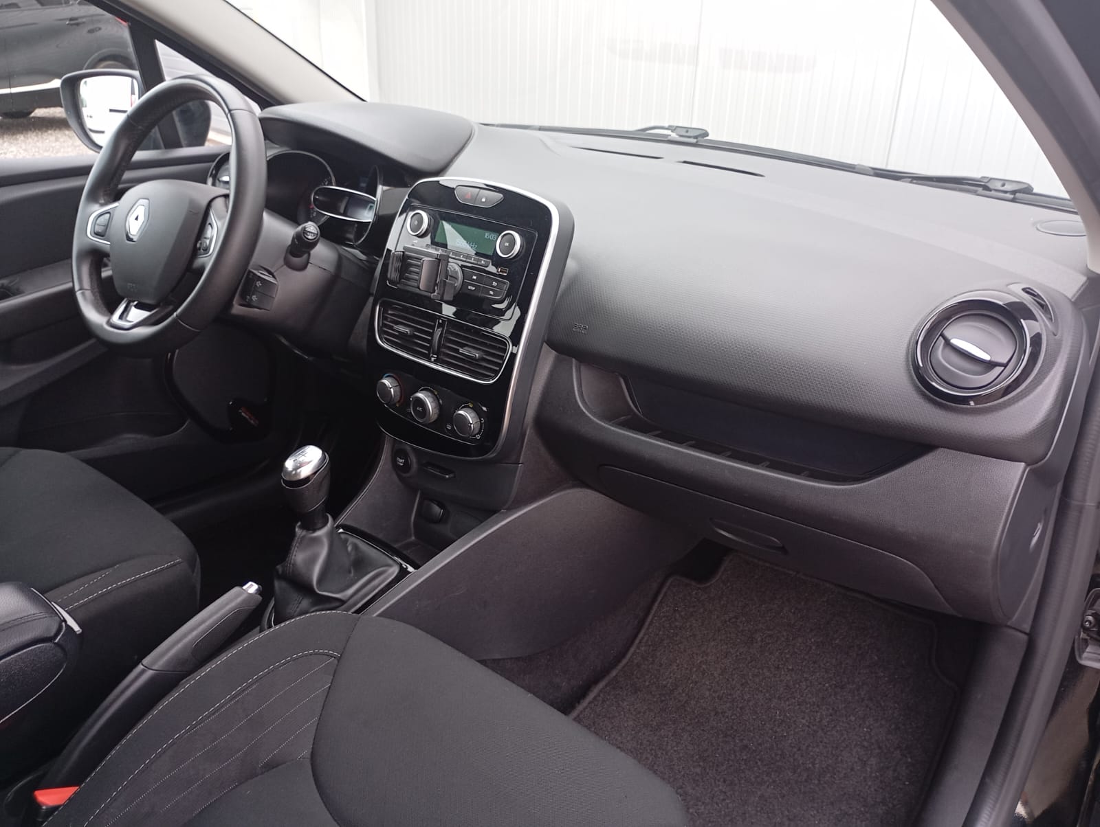 WhatsApp Image 2025-10-08 à 18.01.20_4c413147