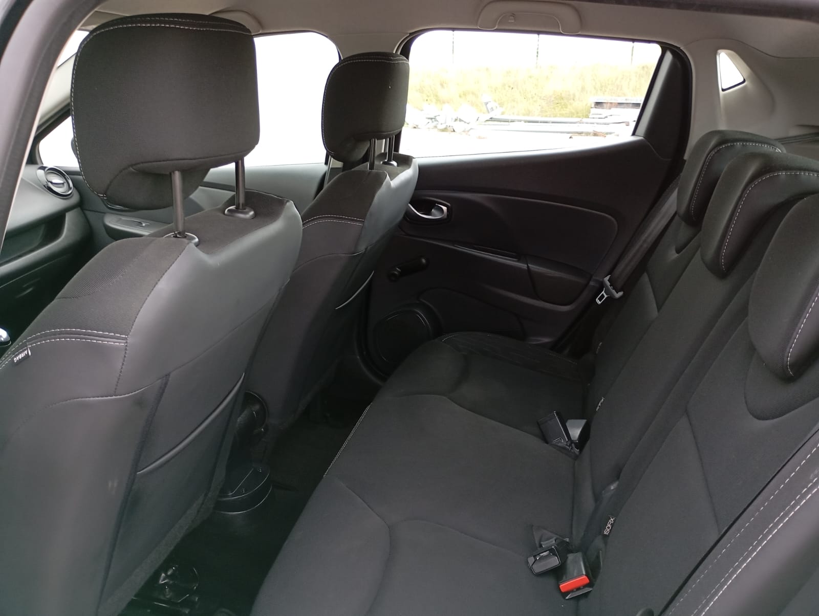 WhatsApp Image 2025-10-08 à 18.01.28_5a8d3915