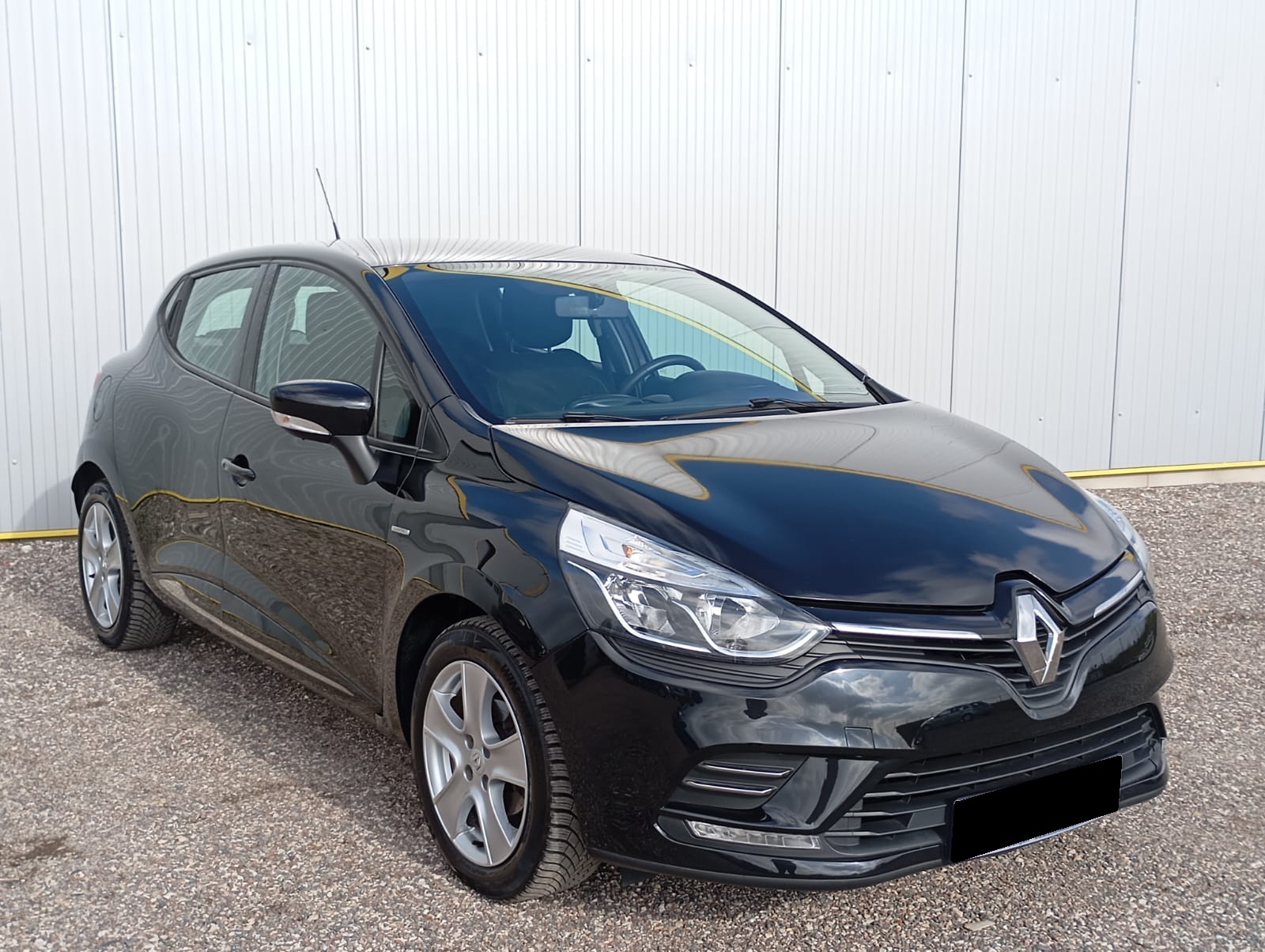 WhatsApp Image 2025-10-08 à 18.01.30_c0add737