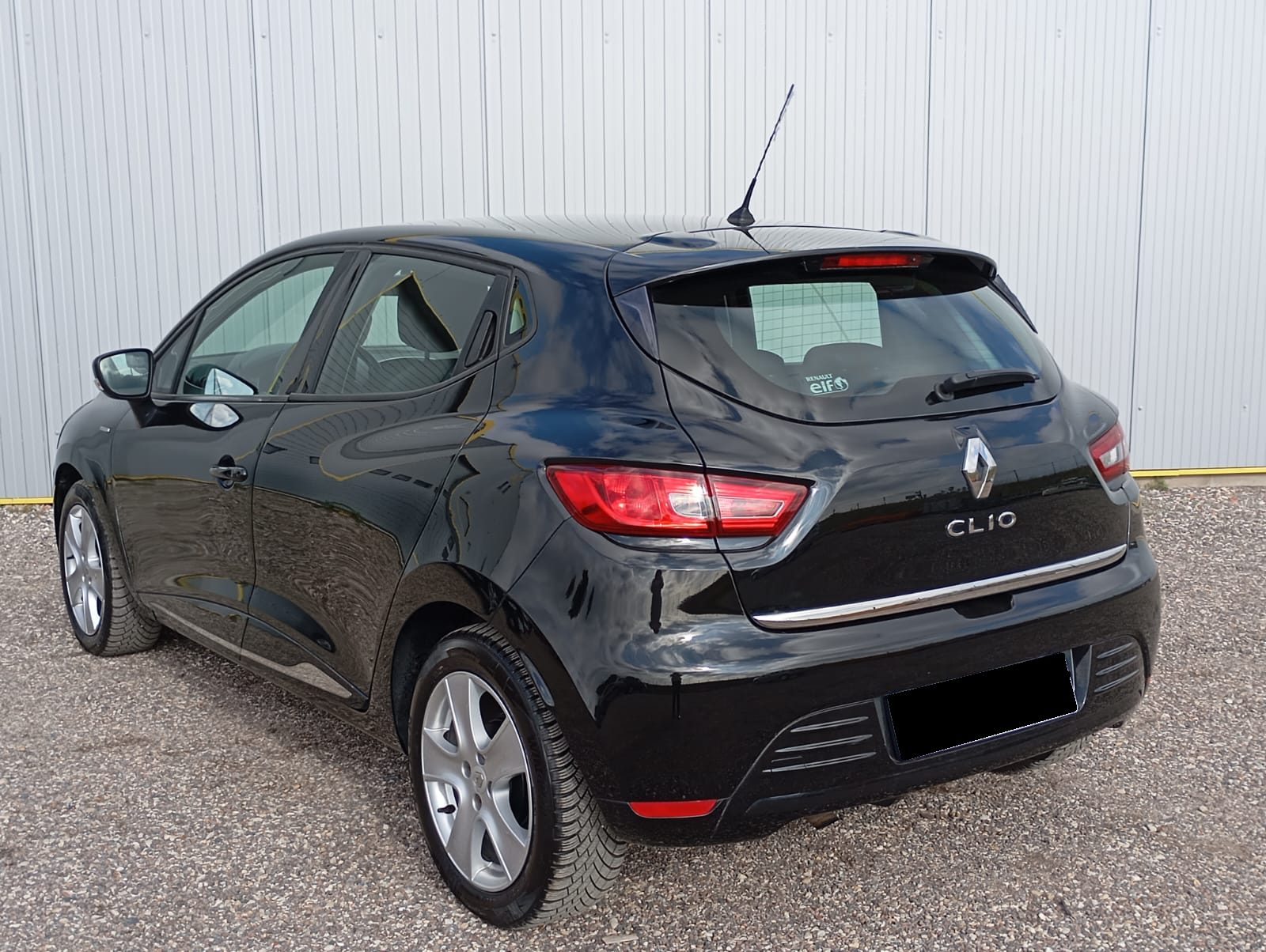 WhatsApp Image 2025-10-08 à 18.01.31_fa1cda38