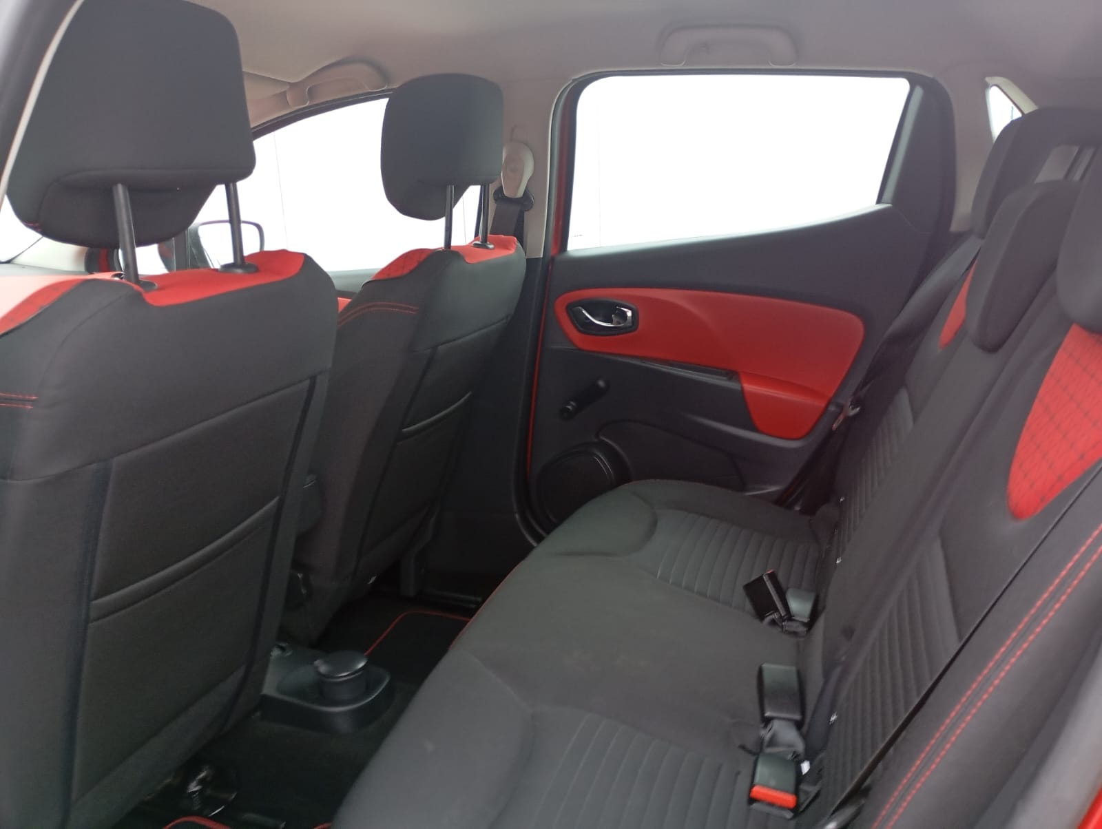 WhatsApp Image 2025-10-08 at 18.01.59 (3)