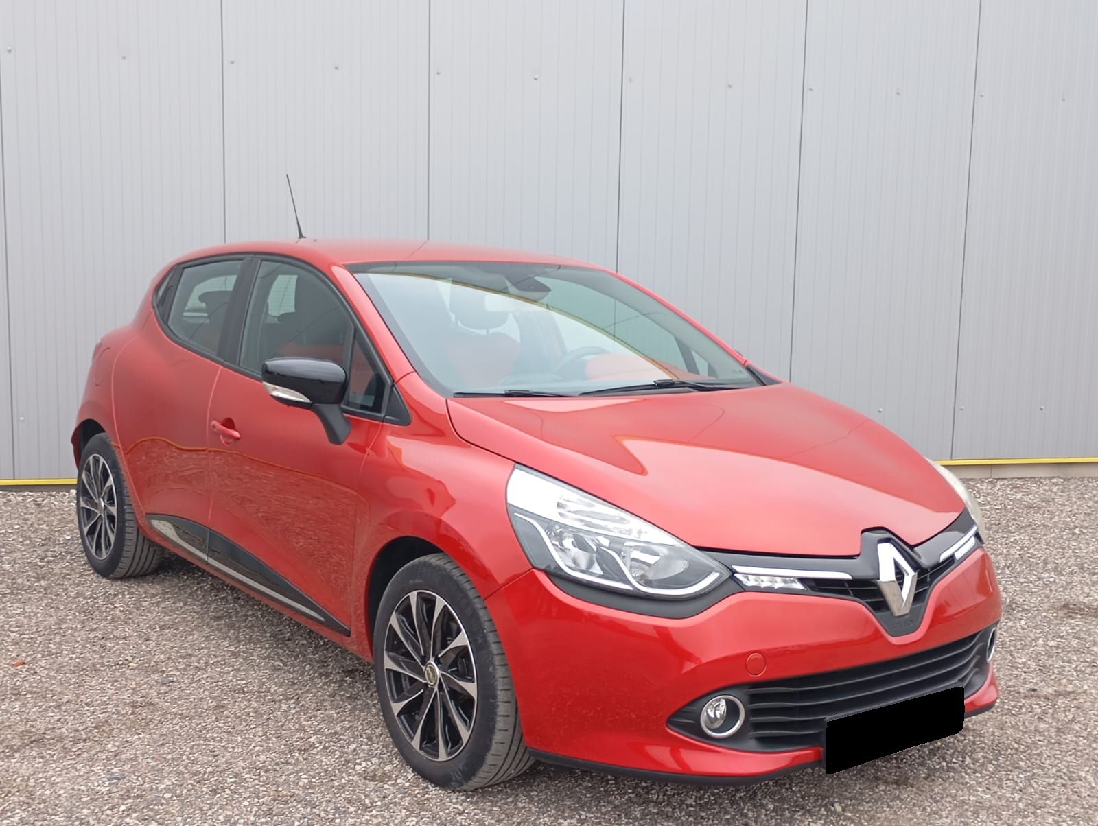 WhatsApp Image 2025-10-08 at 18.02.00