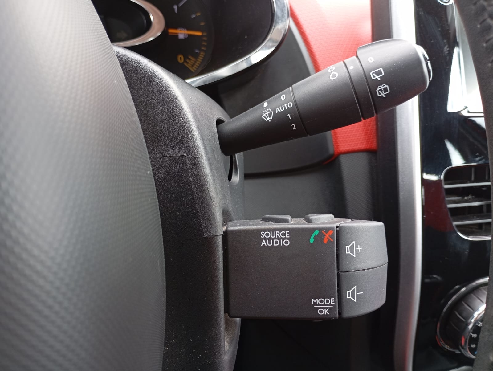 WhatsApp Image 2025-10-09 at 14.33.20 (2)