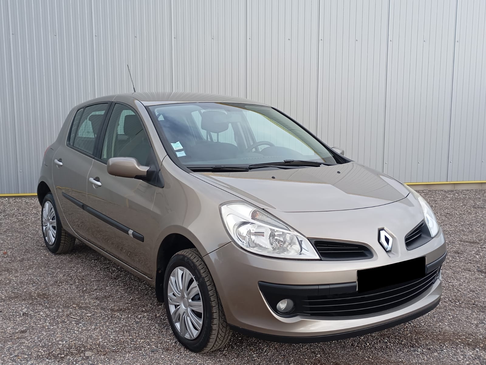 WhatsApp Image 2025-10-21 at 09.47.32