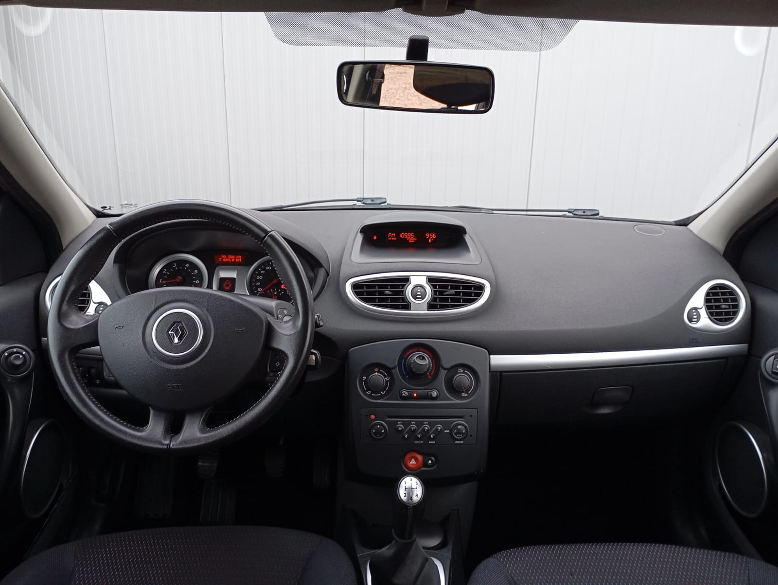 WhatsApp Image 2025-12-17 at 10.30.41