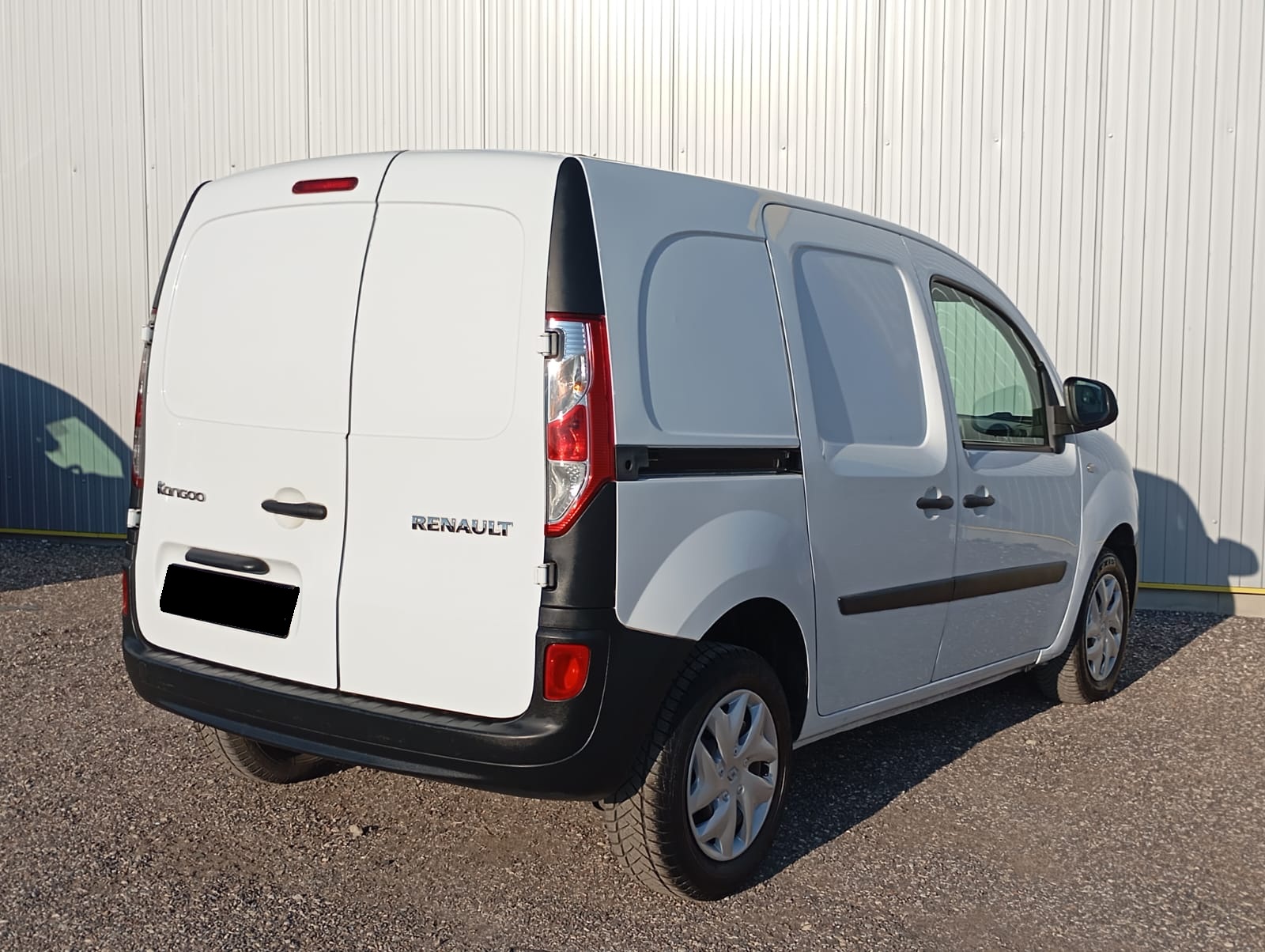 WhatsApp Image 2026-03-18 at 17.19.37 (2)