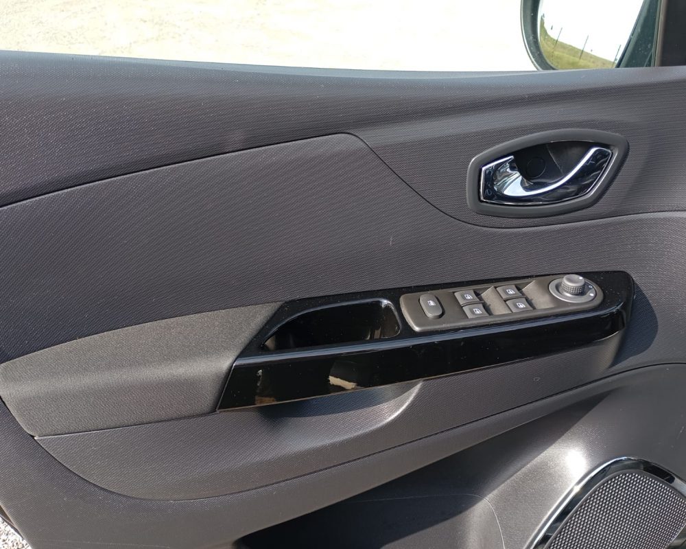 WhatsApp Image 2025-09-20 at 11.27.40 (5)