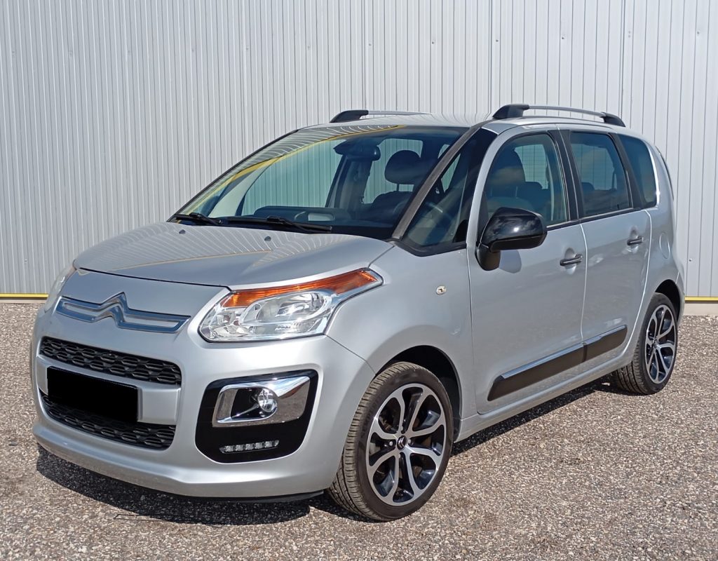 WhatsApp Image 2025-09-30 at 11.27.38 (1)